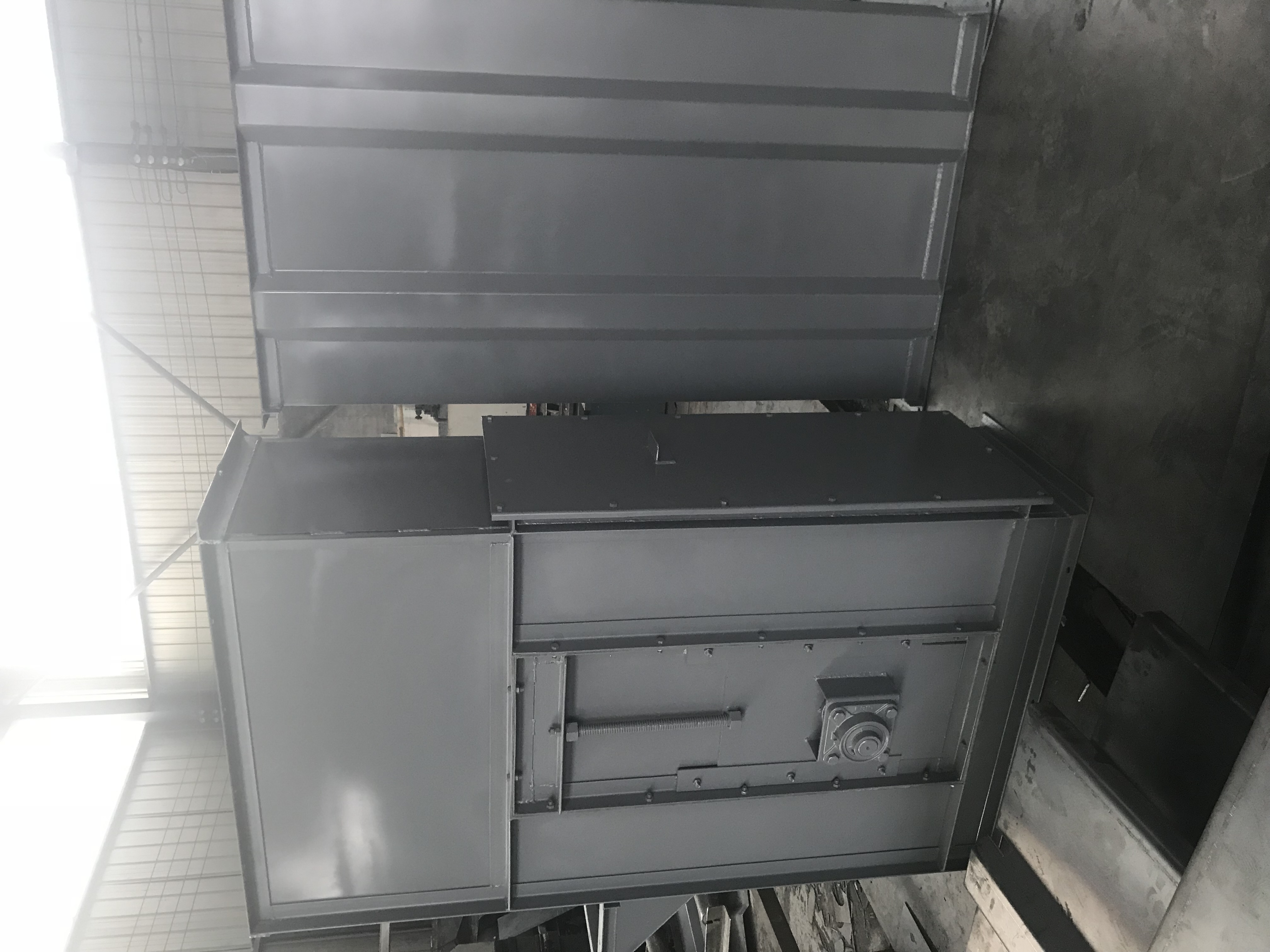 雙斗提升機
